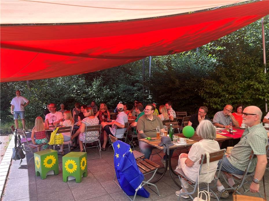 Sommerfest mit zahlreichen Rednern