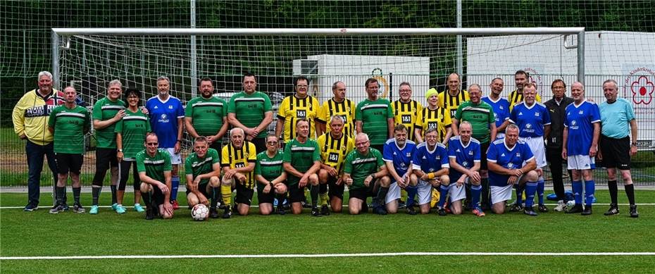 Walking FC Union spielten
gegen BVB Borussia Dortmund