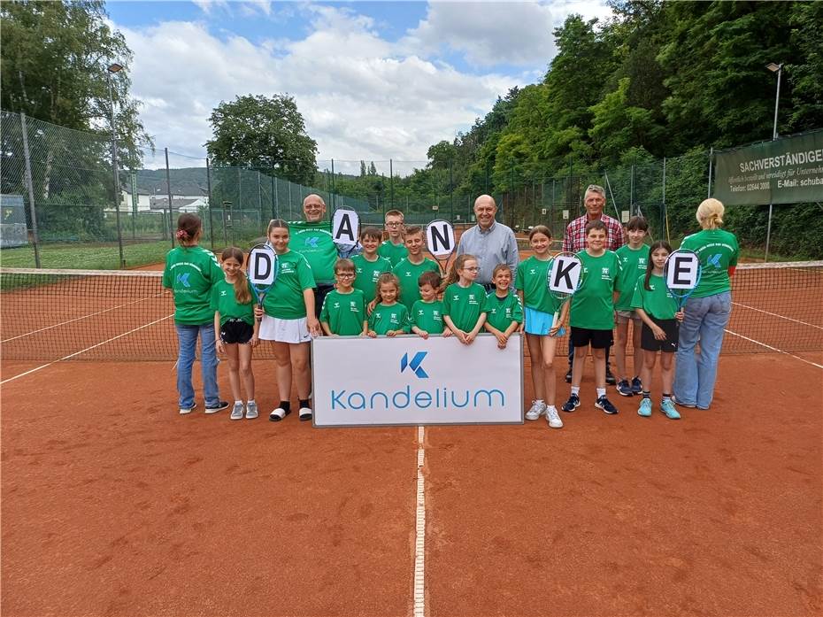 Tennisnachwuchs in neuem Gewand