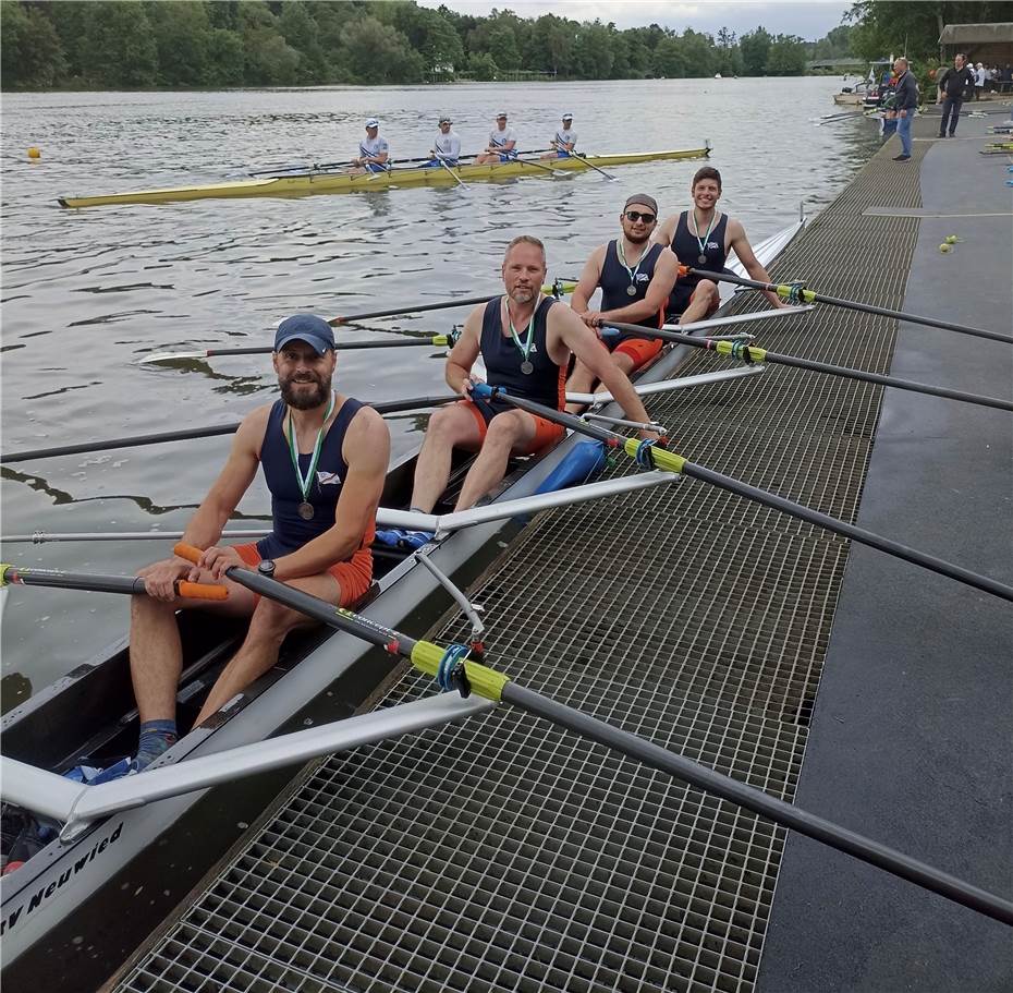 Erfolgreich in die
Regattasaison gestartet